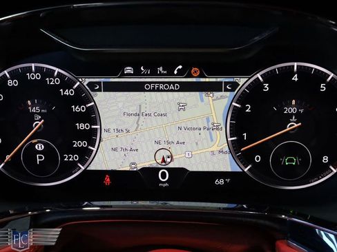Used 2020 Bentley Continental GT V8 image 31