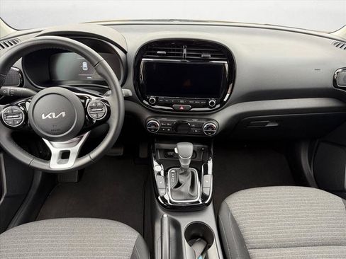 Used 2024 Kia Soul EX image 13