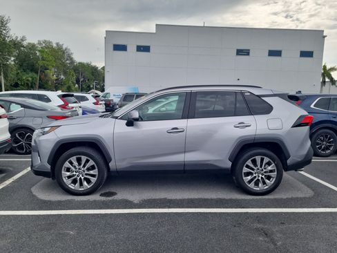 Used 2023 Toyota RAV4 XLE Premium FWD image 10