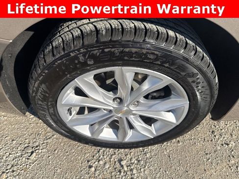 Used 2024 Chevrolet Malibu LT image 24