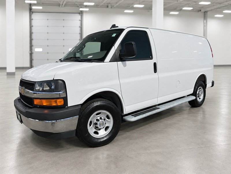 Used 2025 Chevrolet Express 2500 w/ Driver Convenience Package RWD image 28
