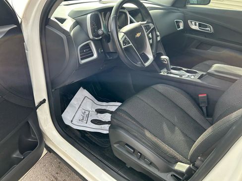 Used 2015 Chevrolet Equinox LT image 10