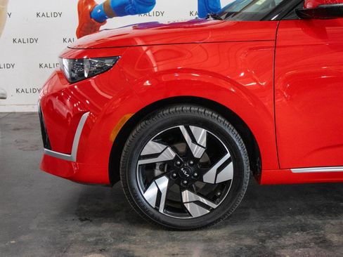 Used 2025 Kia Soul GT-Line image 16