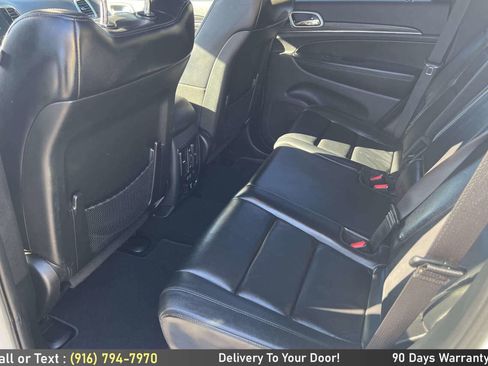 Used 2019 Jeep Grand Cherokee Limited image 12