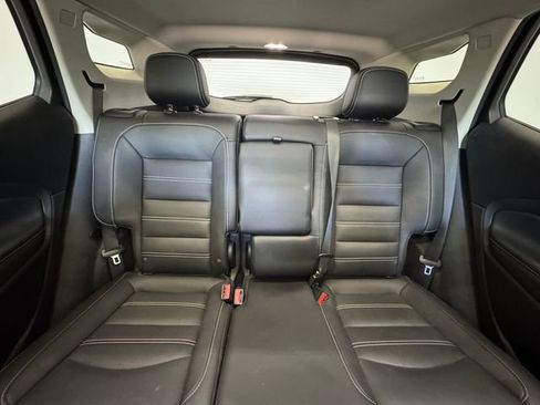 Used 2023 GMC Terrain Denali w/ Denali Premium Package image 7
