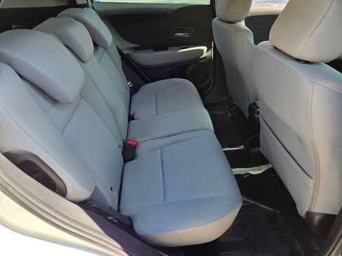 Certified 2022 Honda HR-V LX image 19