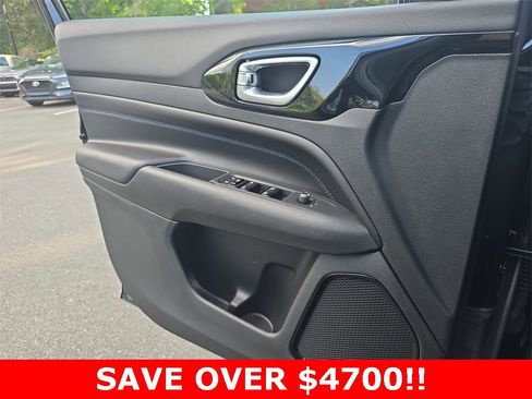 New 2025 Jeep Compass Latitude w/ Sun & Sound Group image 27