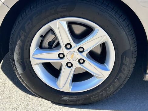 Used 2024 Chevrolet Malibu LT FWD image 10