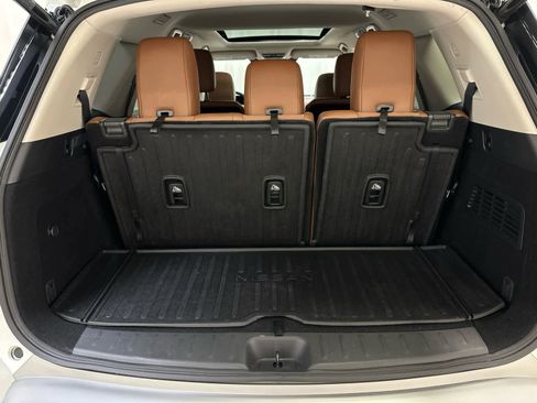 Certified 2024 Nissan Pathfinder Platinum image 25