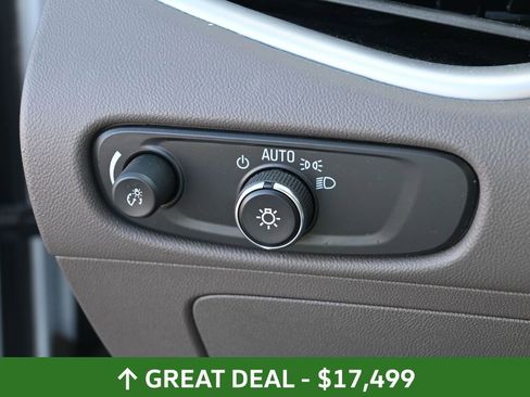 Used 2024 Chevrolet Malibu LT FWD image 36