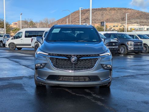 Used 2023 Buick Enclave Avenir w/ Avenir Technology Package image 9