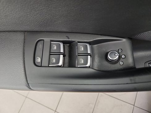 Used 2016 Audi Q3 2.0T Premium Plus image 9