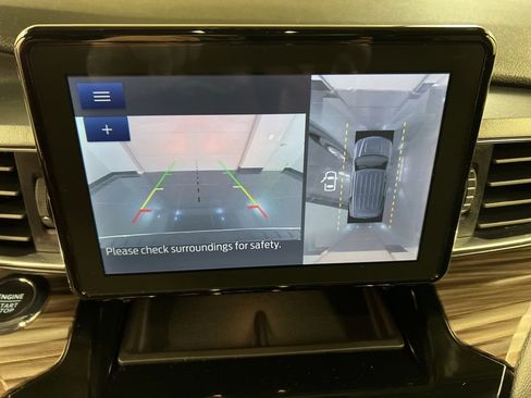 Certified 2023 Ford Explorer Limited w/ Hybrid Equipment Group 310A image 12