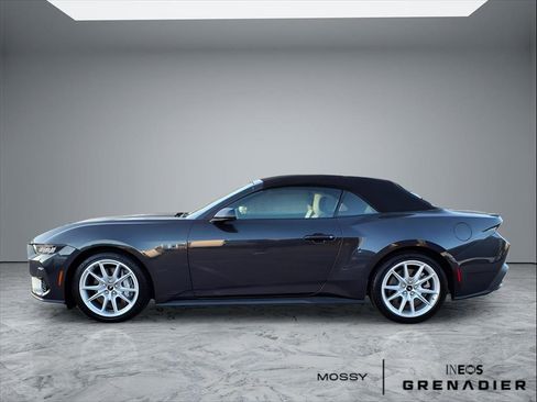 Used 2024 Ford Mustang GT Premium image 4