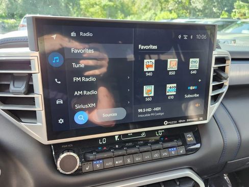 Used 2024 Toyota Sequoia Platinum image 24