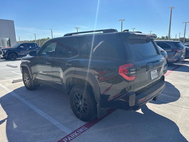 Used 2026 Toyota 4Runner SR5 AWD/4WD image 8