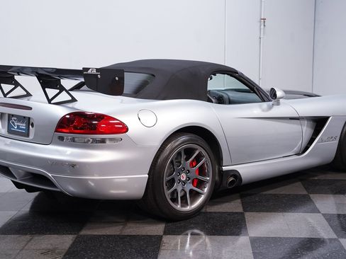 Used 2005 Dodge Viper SRT-10 image 11