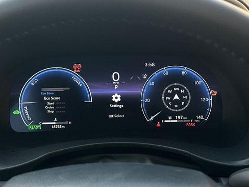 Used 2024 Toyota Highlander Limited image 18