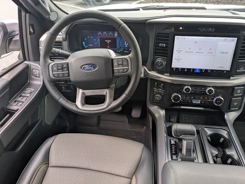 New 2025 Ford F150 Lariat w/ Equipment Group 502A High AWD/4WD image 17