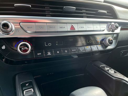 Used 2022 Kia Telluride SX AWD/4WD image 16