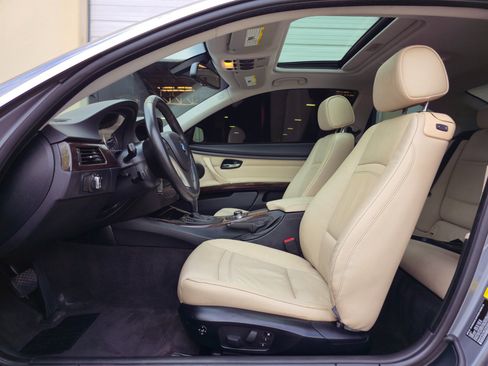 Used 2012 BMW 335i xDrive Coupe image 15