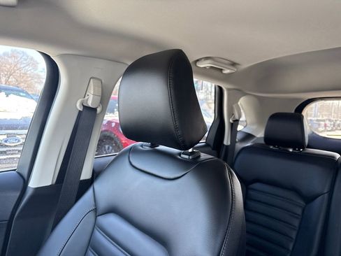 Used 2024 Ford Edge SEL w/ Convenience Package image 39