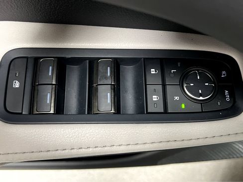 Certified 2025 Lexus RX 350 Premium w/ Convenience Package AWD/4WD image 40