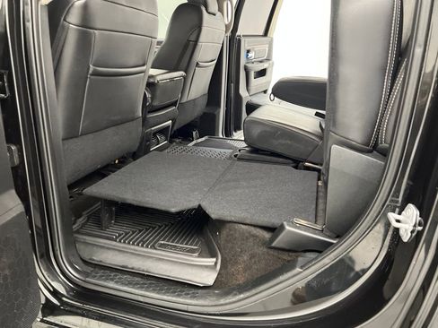 Used 2018 RAM 2500 Laramie image 16