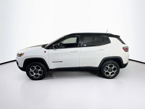 Used 2022 Jeep Compass Trailhawk w/ Trailhawk Convenience Group AWD/4WD image 8