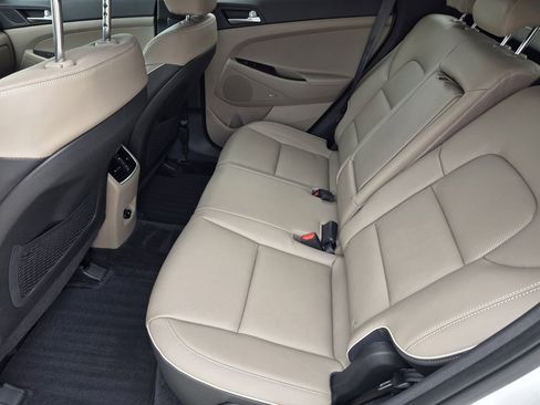 Used 2021 Hyundai Tucson Ultimate w/ Cargo Package image 16