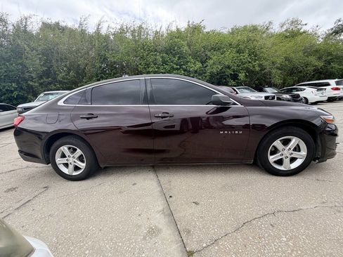 Used 2021 Chevrolet Malibu LS image 4