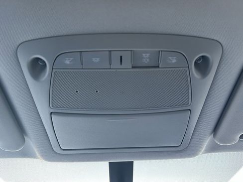 Used 2020 Nissan Pathfinder S image 37