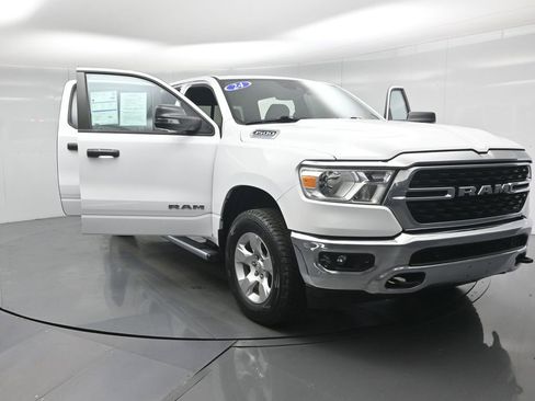 Used 2024 RAM 1500 Big Horn image 31