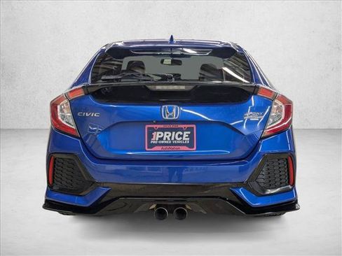 Used 2018 Honda Civic Sport Touring image 6