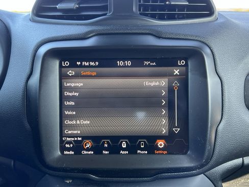 Used 2023 Jeep Renegade Trailhawk image 28