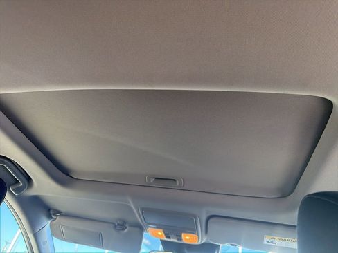 Used 2017 Honda CR-V EX image 16