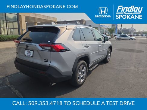 Used 2025 Toyota RAV4 XLE w/ Weather Package AWD/4WD image 5