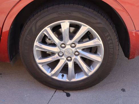 Used 2019 Buick Envision Essence FWD image 29