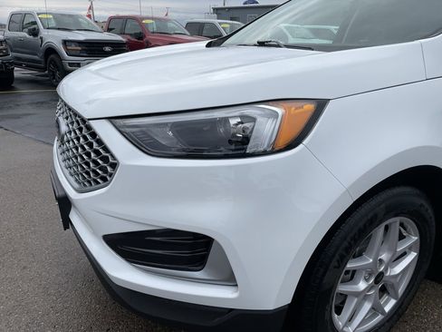 Used 2023 Ford Edge SEL image 35