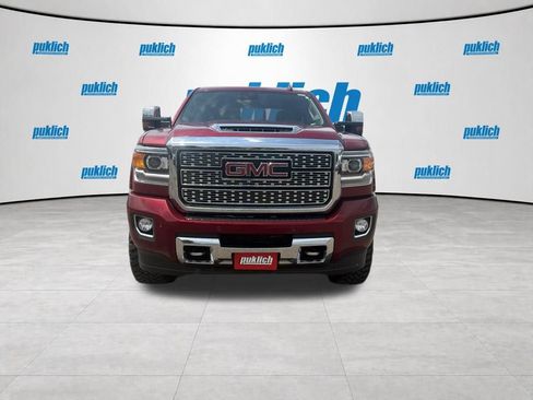 Used 2019 GMC Sierra 2500 Denali w/ Duramax Plus Package AWD/4WD image 2