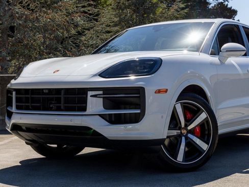 New 2025 Porsche Cayenne S image 93