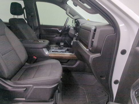 Used 2022 GMC Sierra 1500 Elevation w/ LPO, Elevation Black Package AWD/4WD image 32