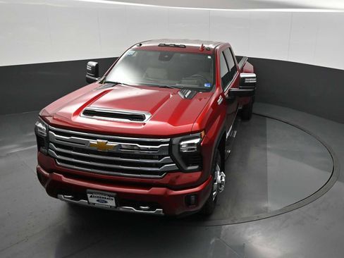 Used 2024 Chevrolet Silverado 3500 High Country w/ Technology Package image 20