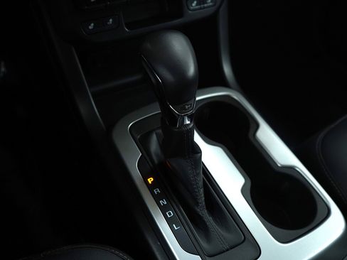 Used 2022 Chevrolet Colorado ZR2 image 22