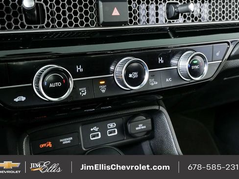 Used 2024 Honda Civic Touring image 17