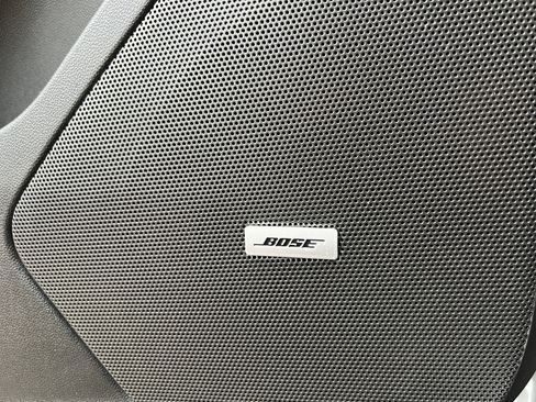 Used 2025 Cadillac XT6 Luxury image 39