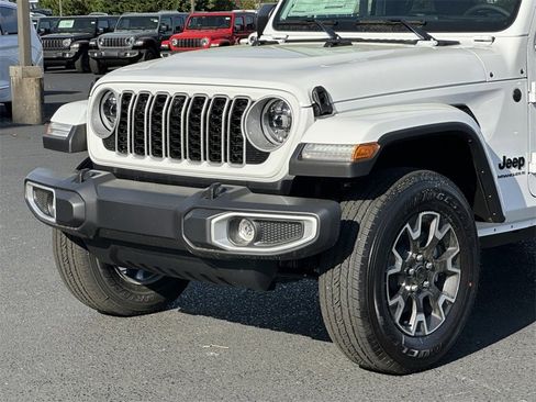New 2025 Jeep Wrangler Sahara image 31