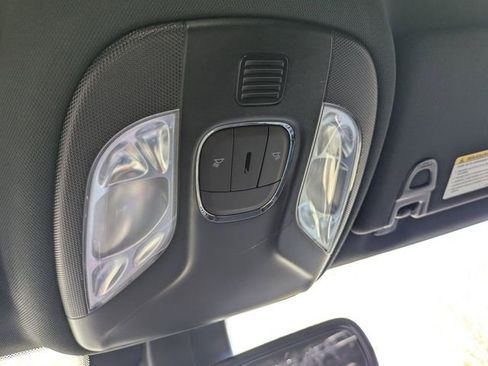 Used 2024 Jeep Compass Latitude image 22