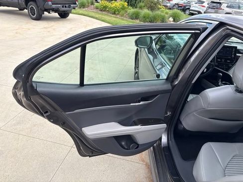 Used 2024 Toyota Camry SE FWD image 26