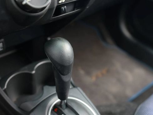 Used 2012 Honda Fit Sport image 37